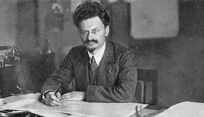 Prc_2021_01_07_LaConquistaDelPotere_Trockij_400x230